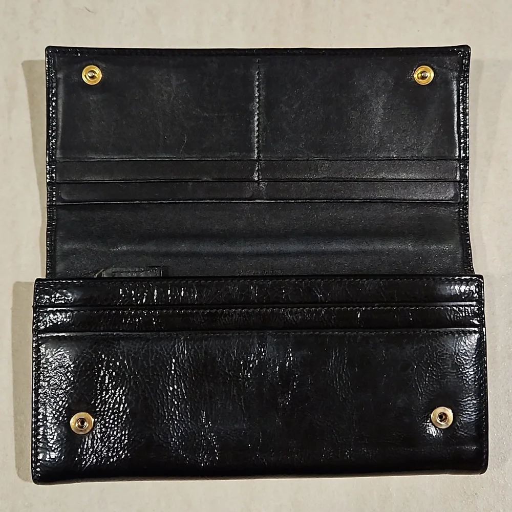 YSL Logo Patent Leather Bifold Snap Wallet w/Dustbag - Picture 8 of 14